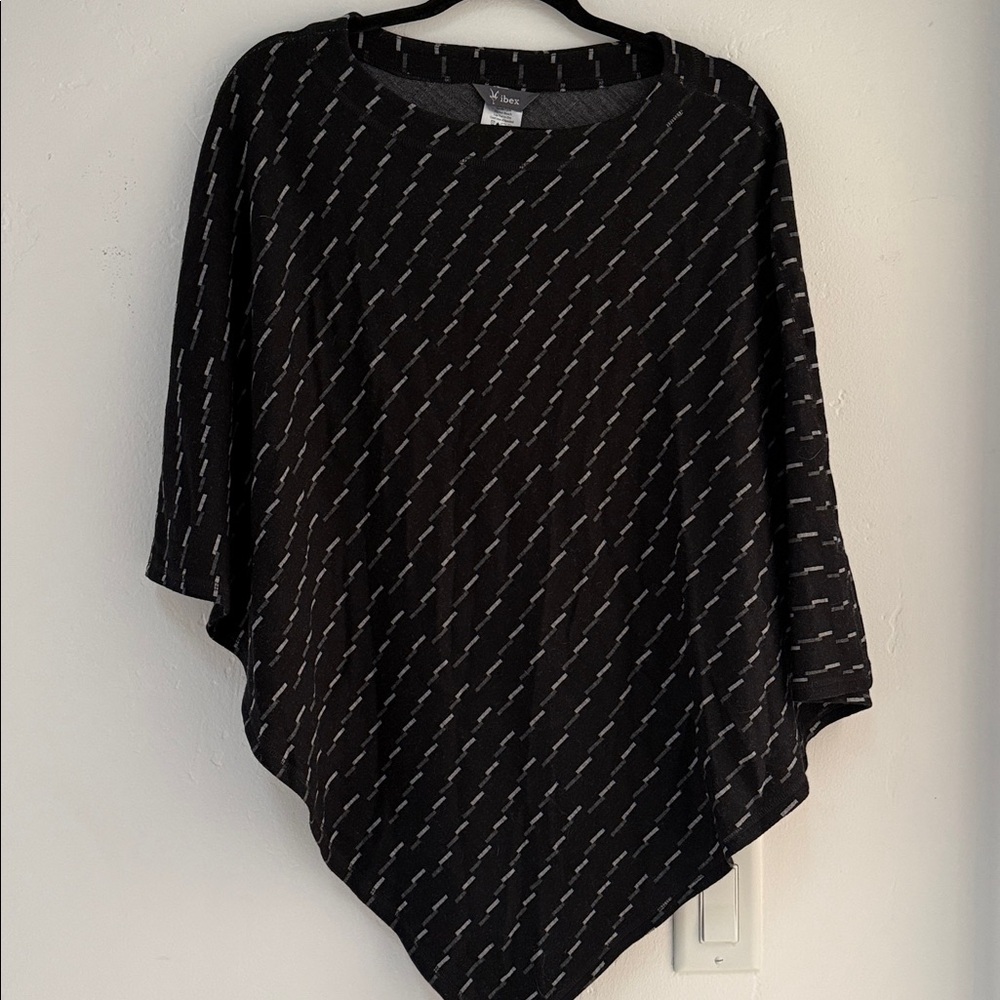 Ibex Juliet Sweater Poncho 100% Merino Wool One Size Women’s